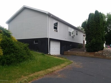 102 Hickory St, Archbald, PA 18403 - photo 3