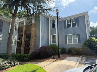 704 Madison Ln SE, Smyrna, GA 30080 - photo 2