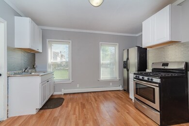 29 Lewis St, Haverhill, MA 01830 - photo 3
