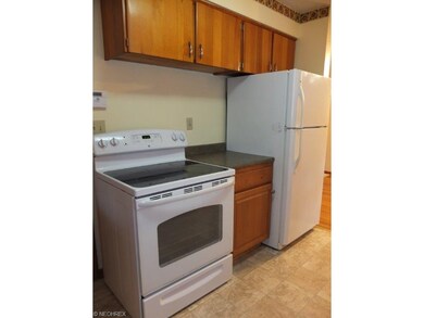 Fully applianced kitchen with oven, range, refrige
