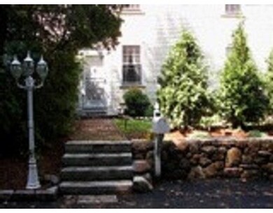 507 Washington St, Holliston, MA 01746 - photo 2