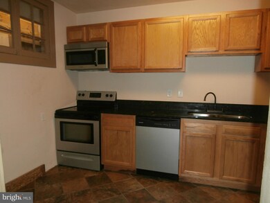10 Blue Ridge Ave unit 1, Front Royal, VA 22630 - photo 3