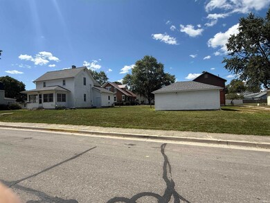 506 Sprunger St, Berne, IN 46711 - photo 3