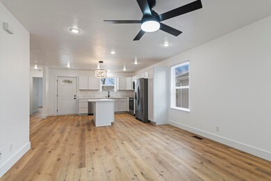 1110 S Hillcrest Ave, Springfield, MO 65802 - photo 2