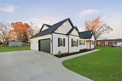 90 Kings Ln, Tullahoma, TN 37388 - photo 3