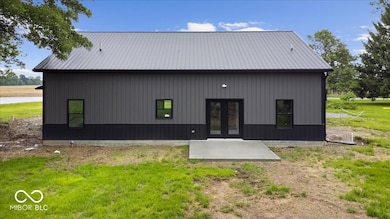 8237 County Road 100 E, Pendleton, IN 46064 - photo 4