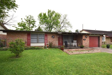 807 Lyngrove Dr, Houston, TX 77038 - photo 2