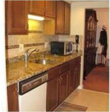 55 Angleside Rd unit 2, Waltham, MA 02453 - photo 6