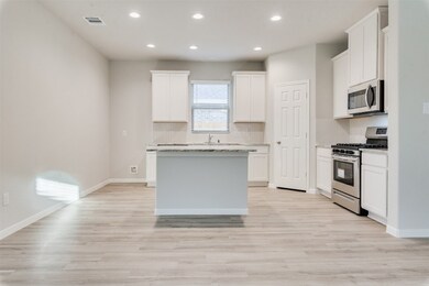 10126 Barn Owl Trail, Magnolia, TX 77354 - photo 6