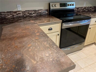 687 Goodacre St, Pineville, LA 71360 - photo 6