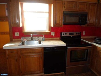 1134 Broad St, Darby, PA 19023 - photo 7