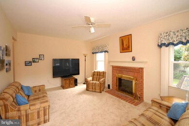 13613 Clary Sage Dr, Chantilly, VA 20151 - photo 7