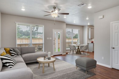 1003 Tomball Downs Dr, Tomball, TX 77375 - photo 6