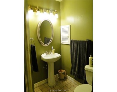 1215 S Ridgefield Cir, College Station, TX 77840 - photo 6