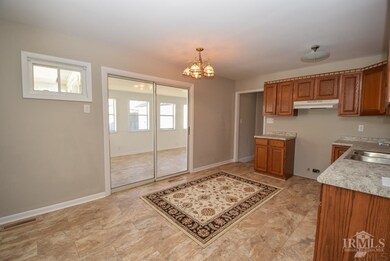 3142 S Cherokee Rd, Muncie, IN 47302 - photo 7