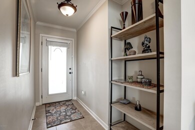 427 Walter Dr-6
