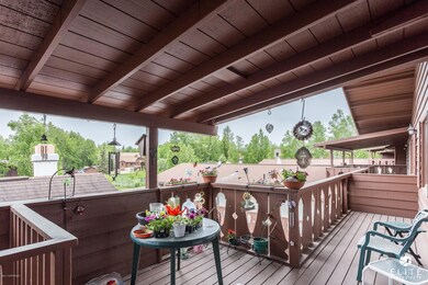 Private Patio w/Mtn Views