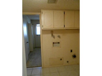 1924 Septiembre Dr, El Paso, TX 79935 - photo 7