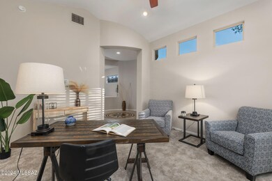 Office/Den/ Flex Space