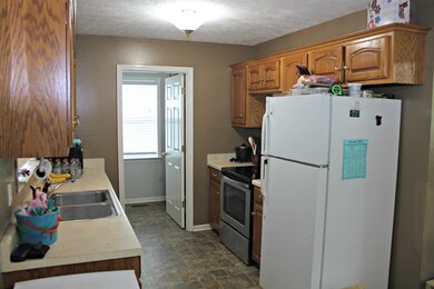 501 Maple St, Manchester, TN 37355 - photo 4