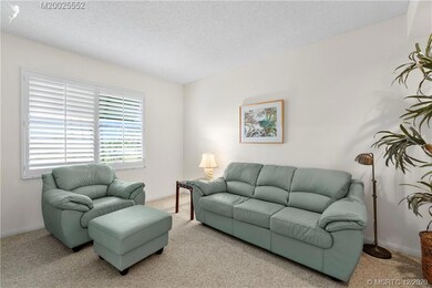 Den / 3rd Bedroom