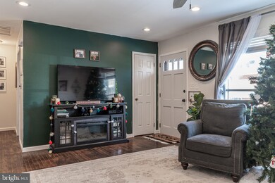 302 S 6th St, Emmaus, PA 18049 - photo 7