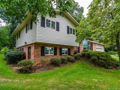 101 Pinehurst Dr, Hendersonville, NC 28792 - photo 2