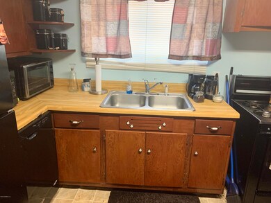 4530 Biddy Ln W, Jacksonville, FL 32210 - photo 4