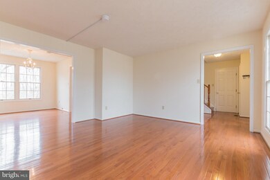 13216 Whiteholm Dr, Upper Marlboro, MD 20774 - photo 4
