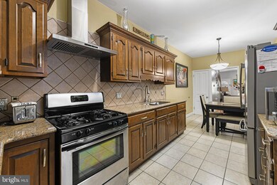 1464 N Front St, Reading, PA 19601 - photo 7