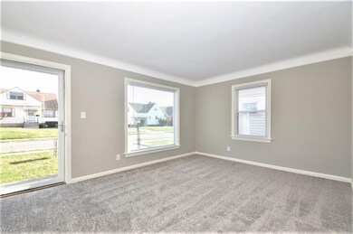 5182 Arch St, Maple Heights, OH 44137 - photo 2