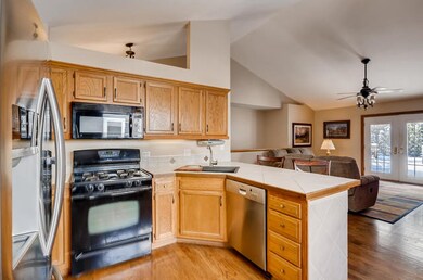 619 Grace Dr, Lake In the Hills, IL 60156 - photo 6