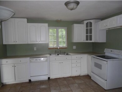 22 Squirrel Dr, Auburn, NH 03032 - photo 5