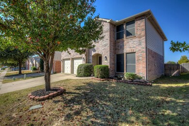 9313 Comanche Ridge Dr, Fort Worth, TX 76131 - photo 4