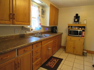 501 E Carlton Ave, Elkhart, IN 46517 - photo 3