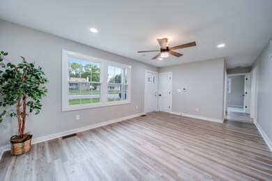 Open and Bright Living/Dining Area!