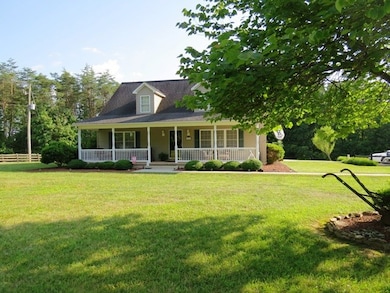 8761 Chatham Rd, Martinsville, VA 24112 - photo 3