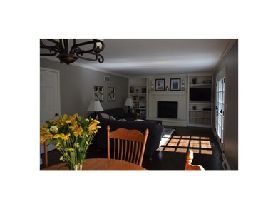 2159 Westwind Ct, Naperville, IL 60565 - photo 4