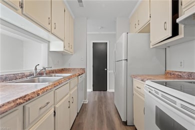 1 Penn Cir unit B, Newport News, VA 23606 - photo 6