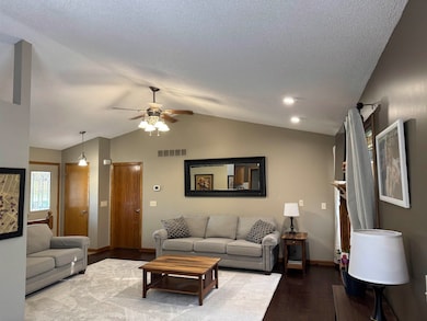 839 Streamside Ln, Clearwater, KS 67026 - photo 4