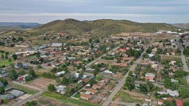 601 E Avenue A unit 5, Alpine, TX 79830 - photo 2