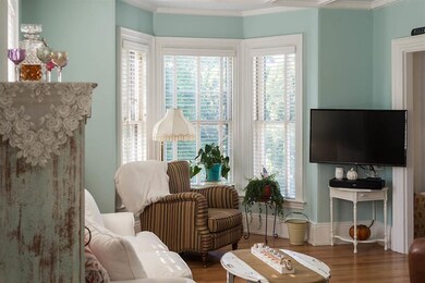 659 Middle St unit 2, Portsmouth, NH 03801 - photo 6