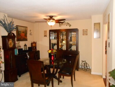 Strath Haven Condominiums unit 926, Swarthmore, PA 19081 - photo 3