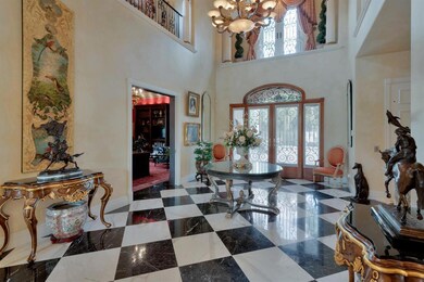 240 Via Las Brisas Palm Beach-large-010-