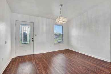 Entry / Dining