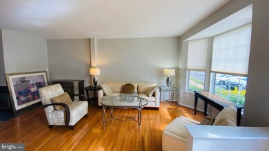 46814 Lawnes Creek Terrace, Sterling, VA 20165 - photo 3