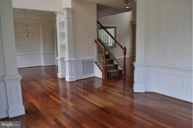 6092 Spindle Tree Ct, Woodbridge, VA 22193 - photo 4