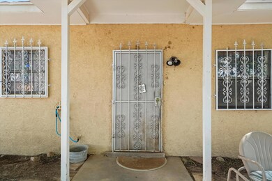 1724 Coe Rd SW, Albuquerque, NM 87105 - photo 4