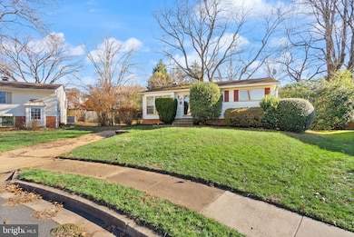 1412 Patrick Cir SW, Vienna, VA 22180 - photo 3