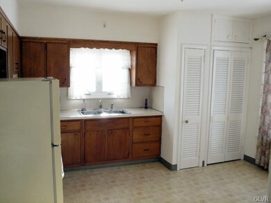 1448 N 22nd St unit 2, Allentown, PA 18104 - photo 5